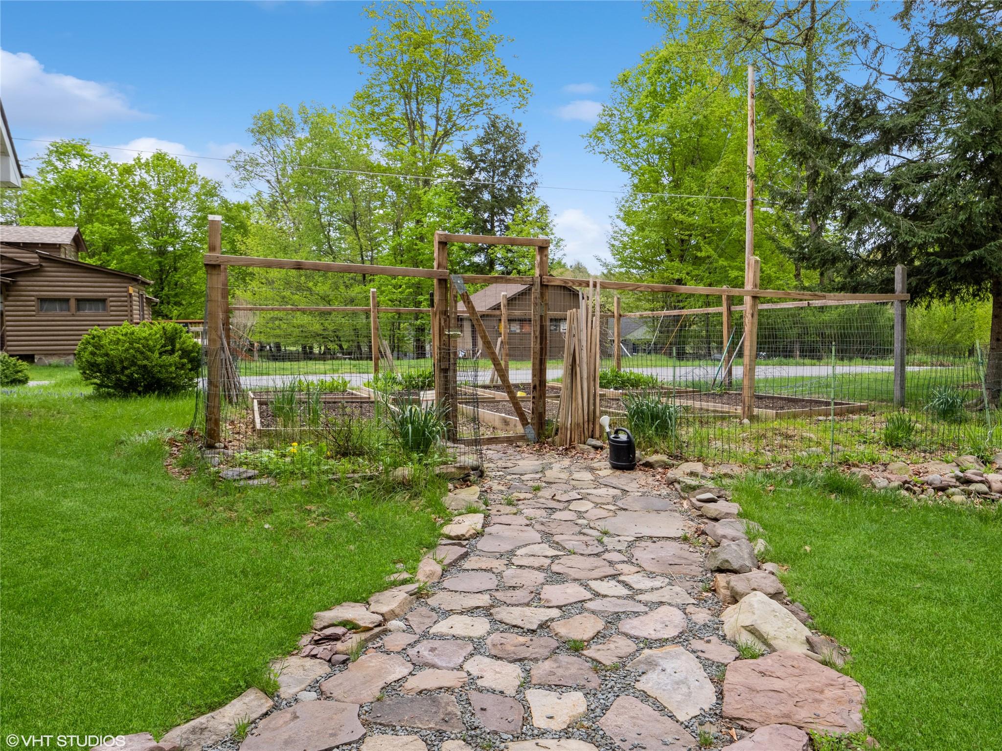 23 Woodland Way, Smallwood, NY 12778