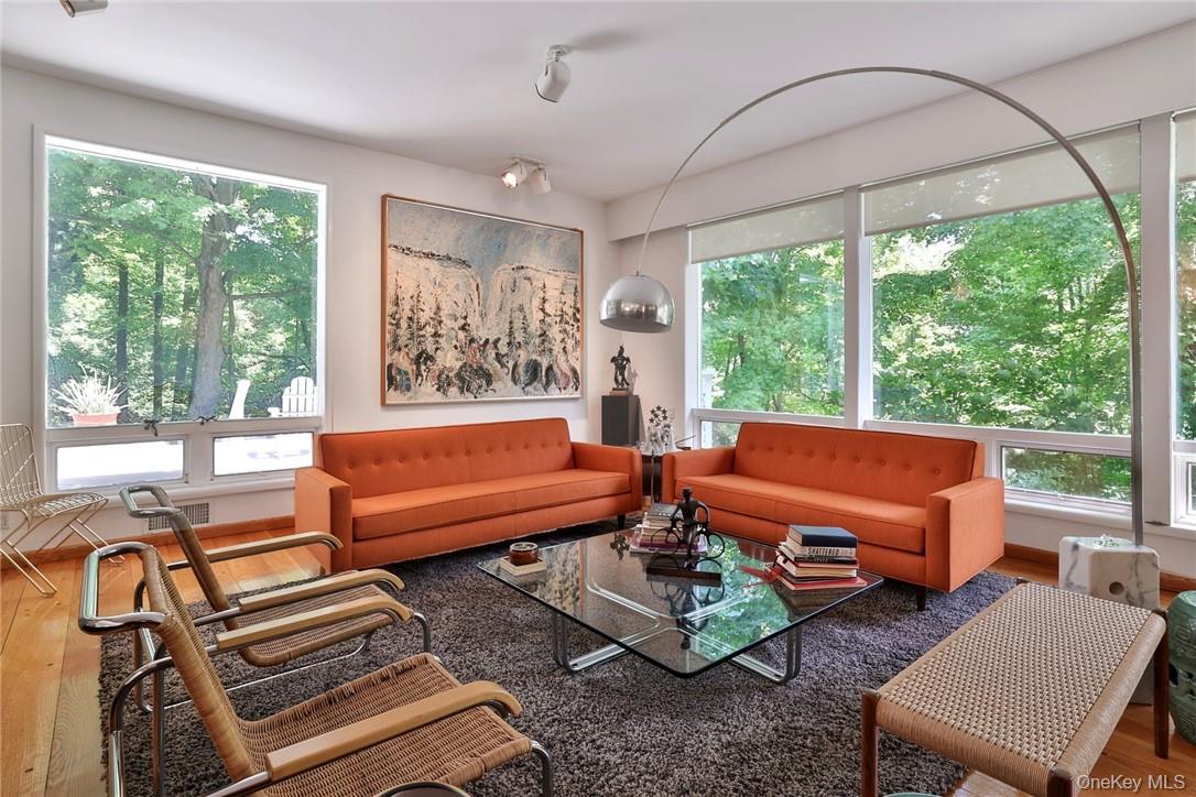 5 Deerfield Lane, Mamaroneck, NY 10543