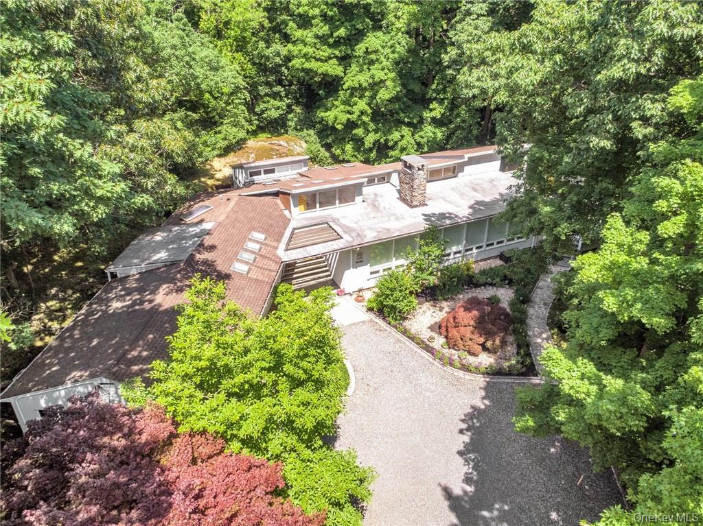 5 Deerfield Lane, Mamaroneck, NY 10543