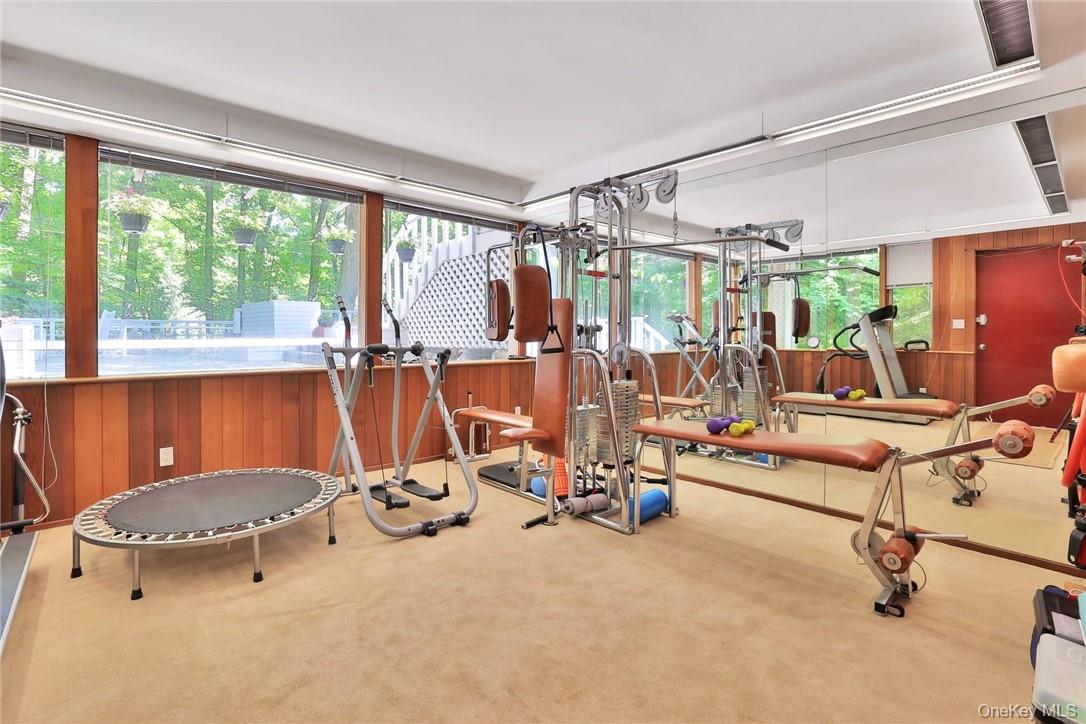 5 Deerfield Lane, Mamaroneck, NY 10543