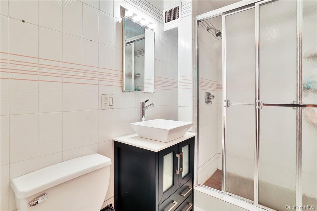 5 Deerfield Lane, Mamaroneck, NY 10543