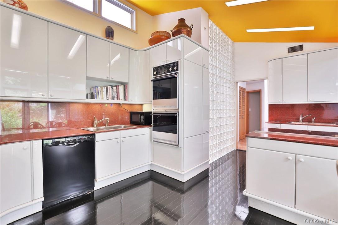 5 Deerfield Lane, Mamaroneck, NY 10543