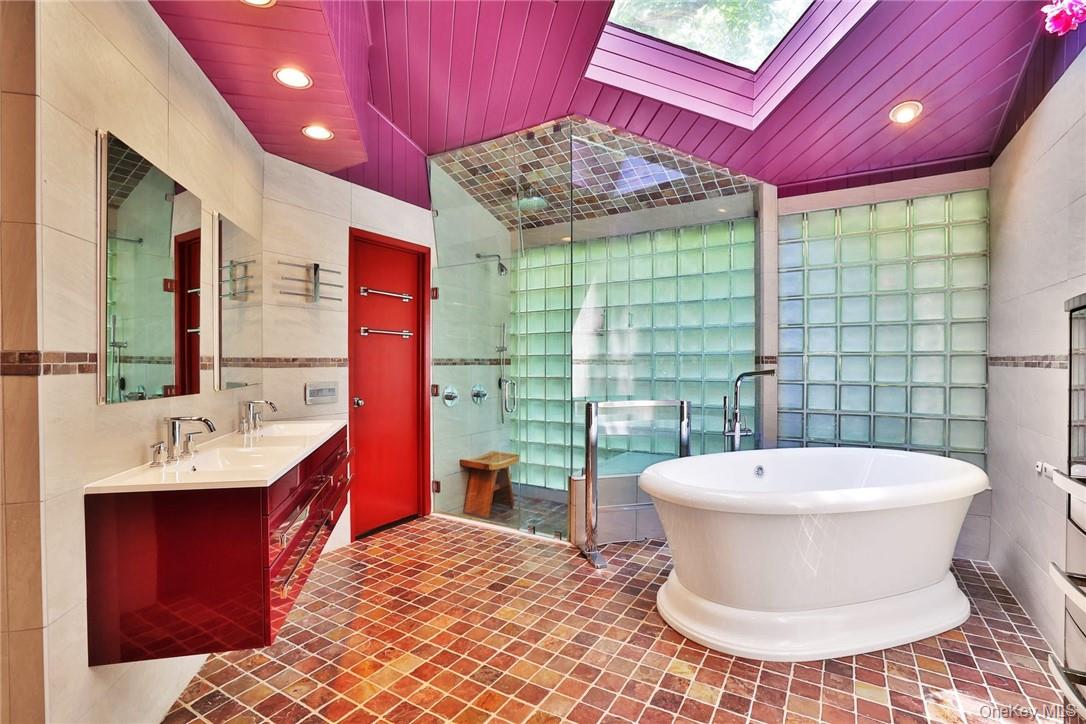 5 Deerfield Lane, Mamaroneck, NY 10543