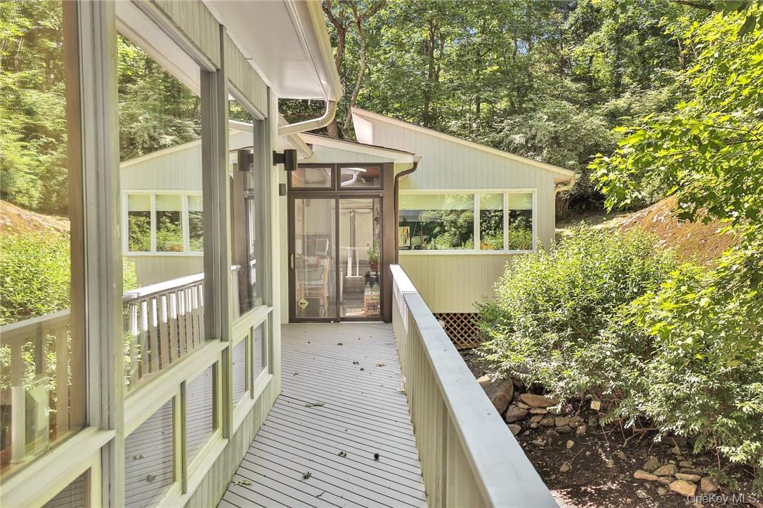 5 Deerfield Lane, Mamaroneck, NY 10543