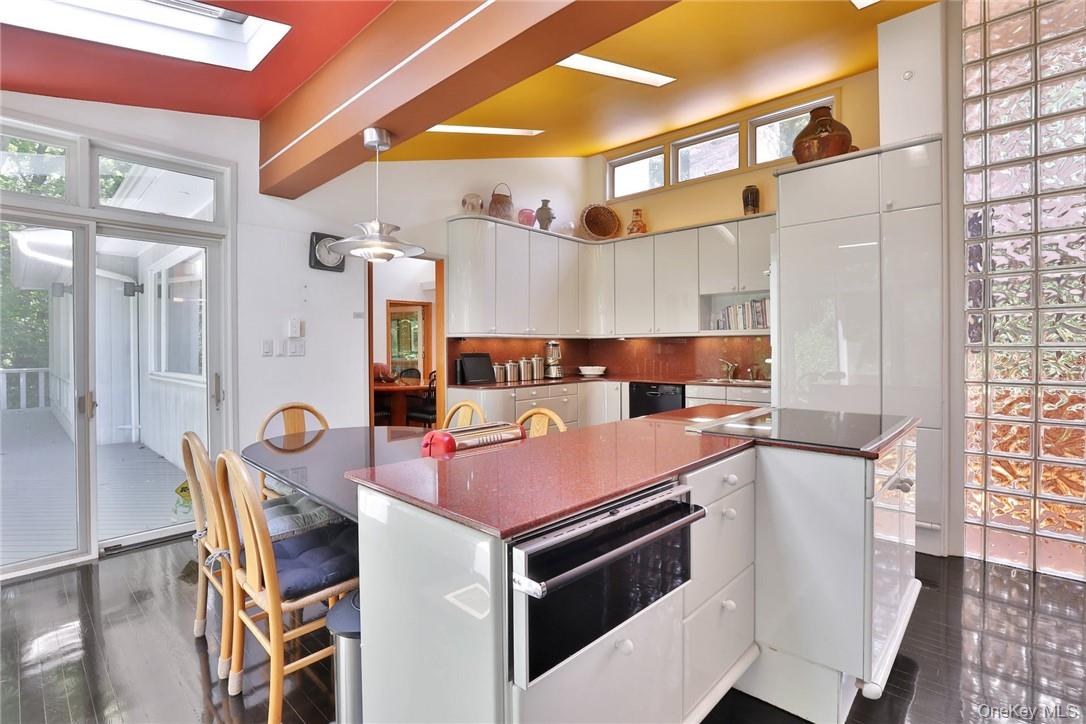 5 Deerfield Lane, Mamaroneck, NY 10543