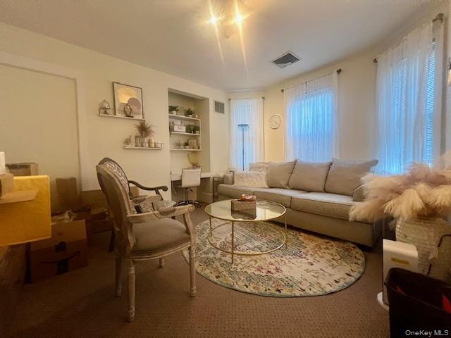 448-450 Manville Road, Pleasantville, NY 10570