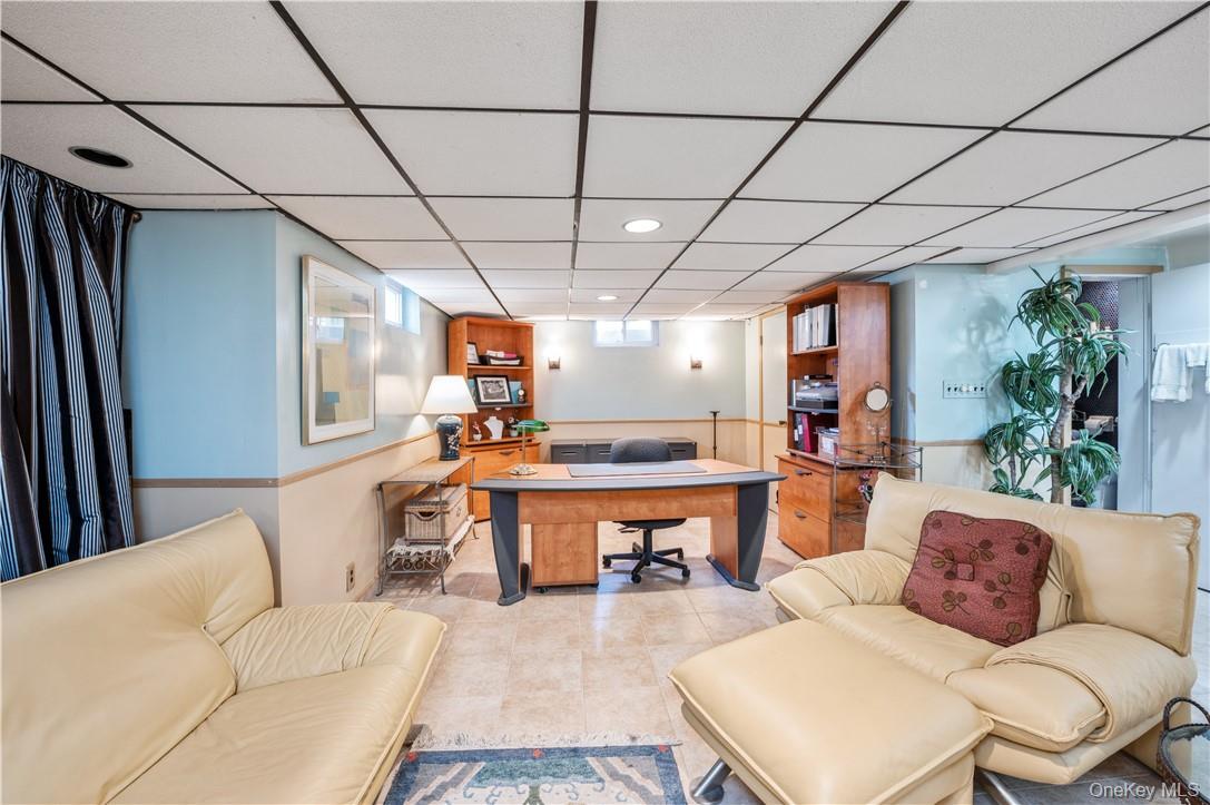 3350 Country Club Road, Bronx, NY 10465