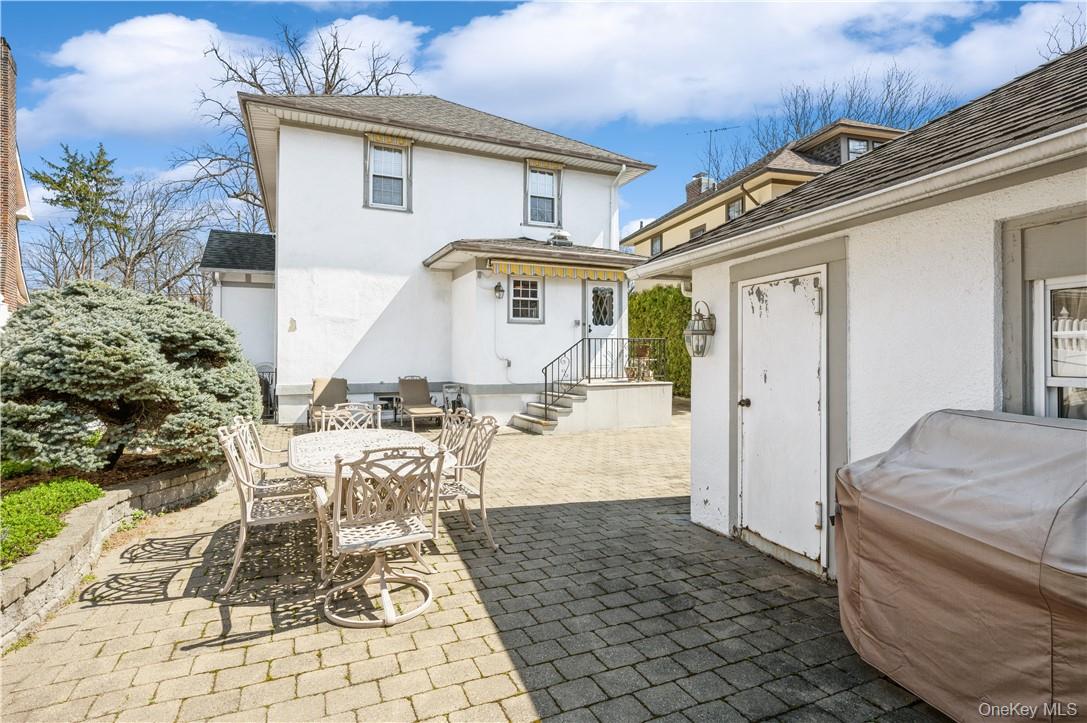 3350 Country Club Road, Bronx, NY 10465