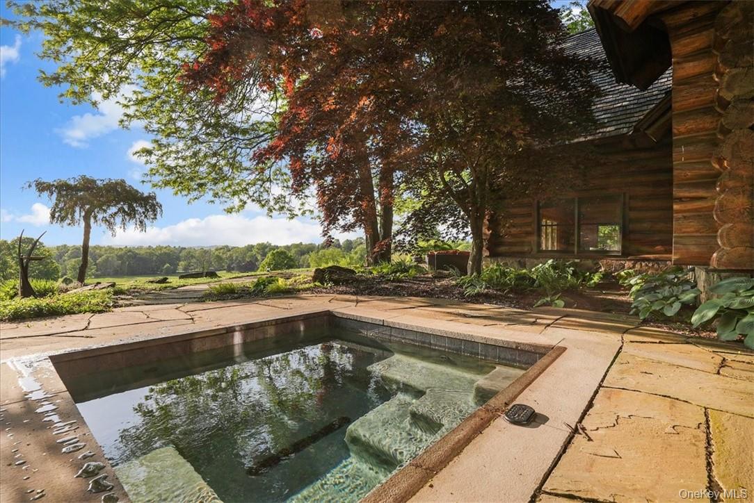 101 Mountain Lodge, Washingtonville, NY 10992