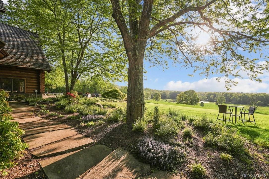 101 Mountain Lodge, Washingtonville, NY 10992