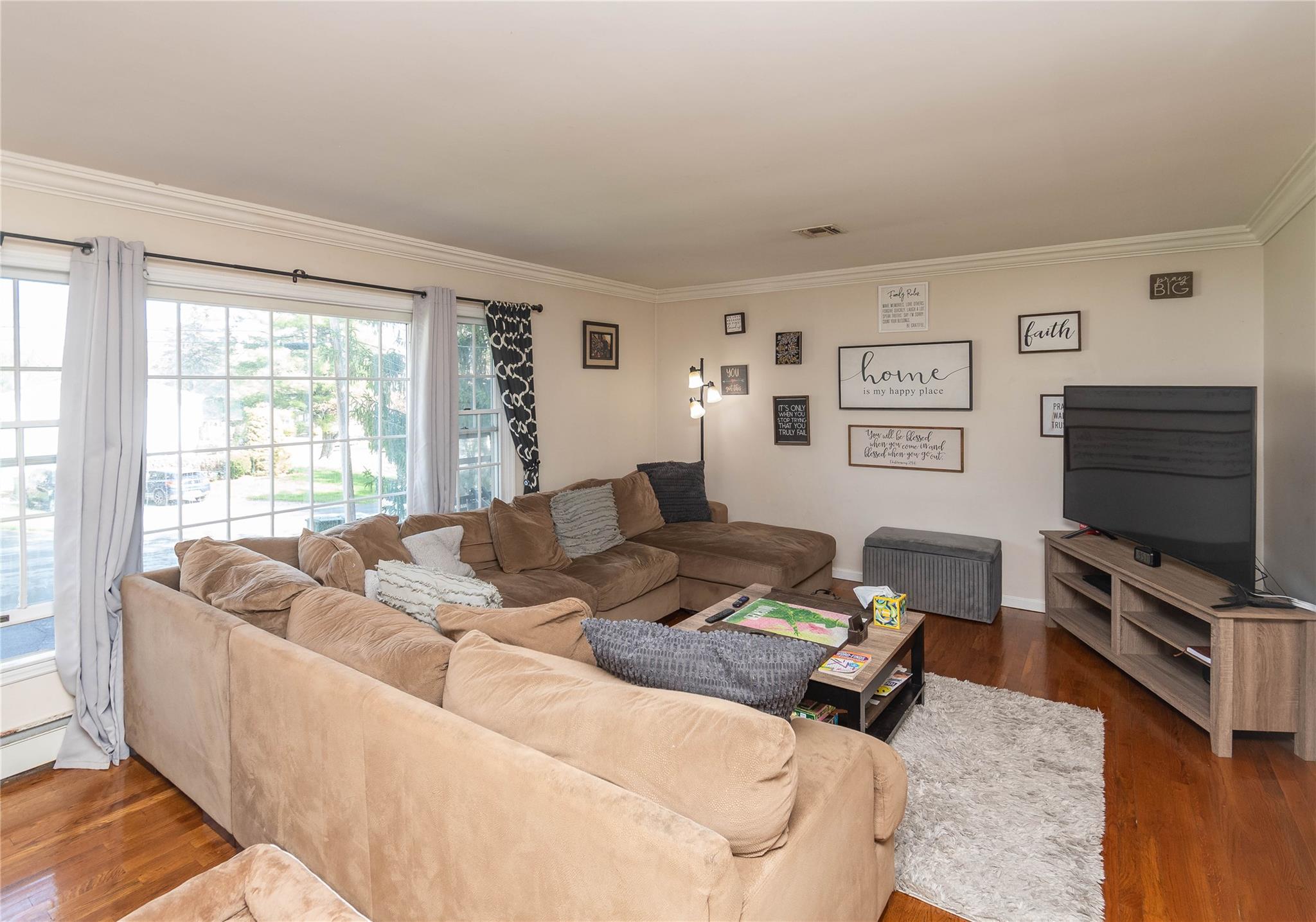 13 Tulip Lane, Monroe, NY 10950
