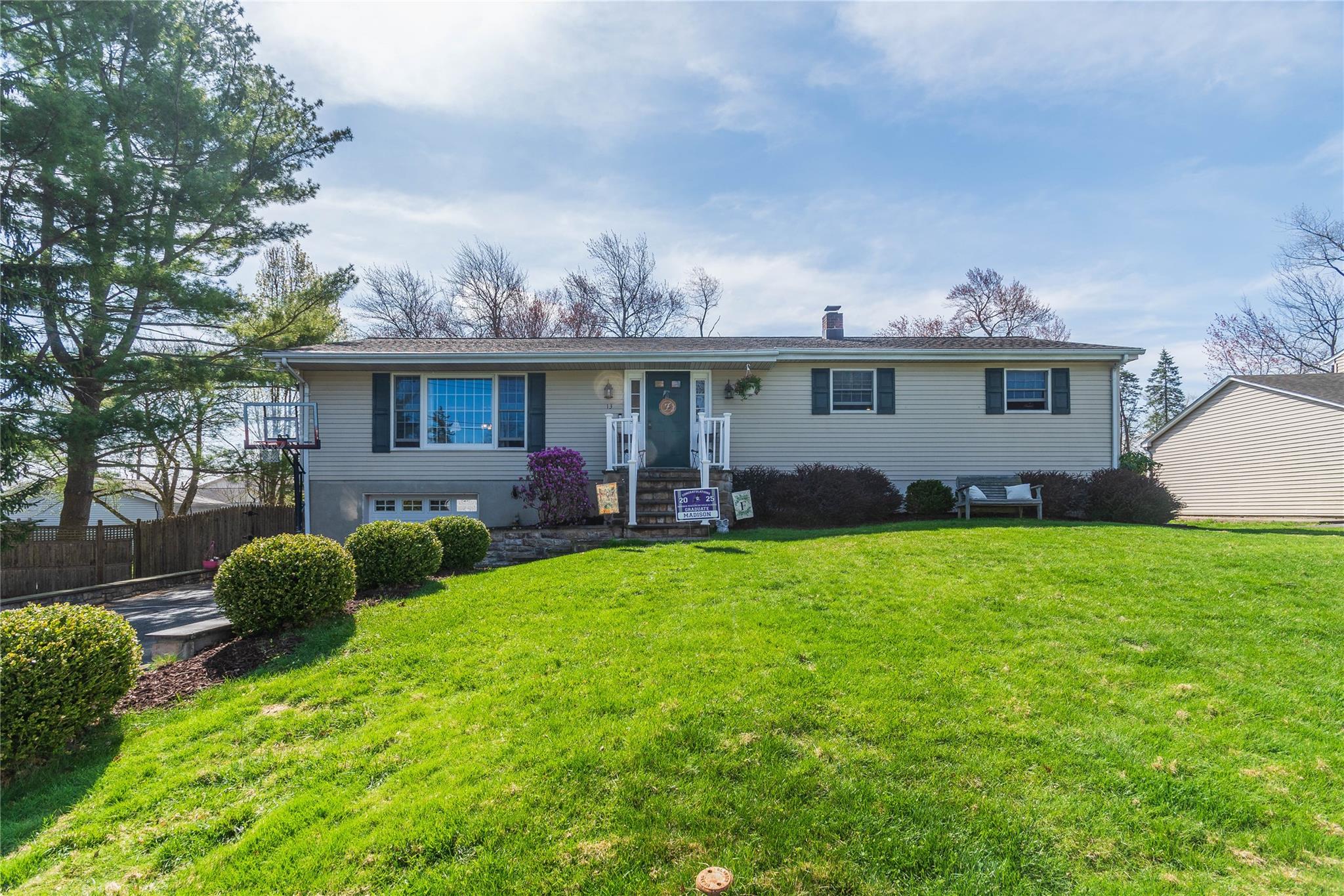 13 Tulip Lane, Monroe, NY 10950