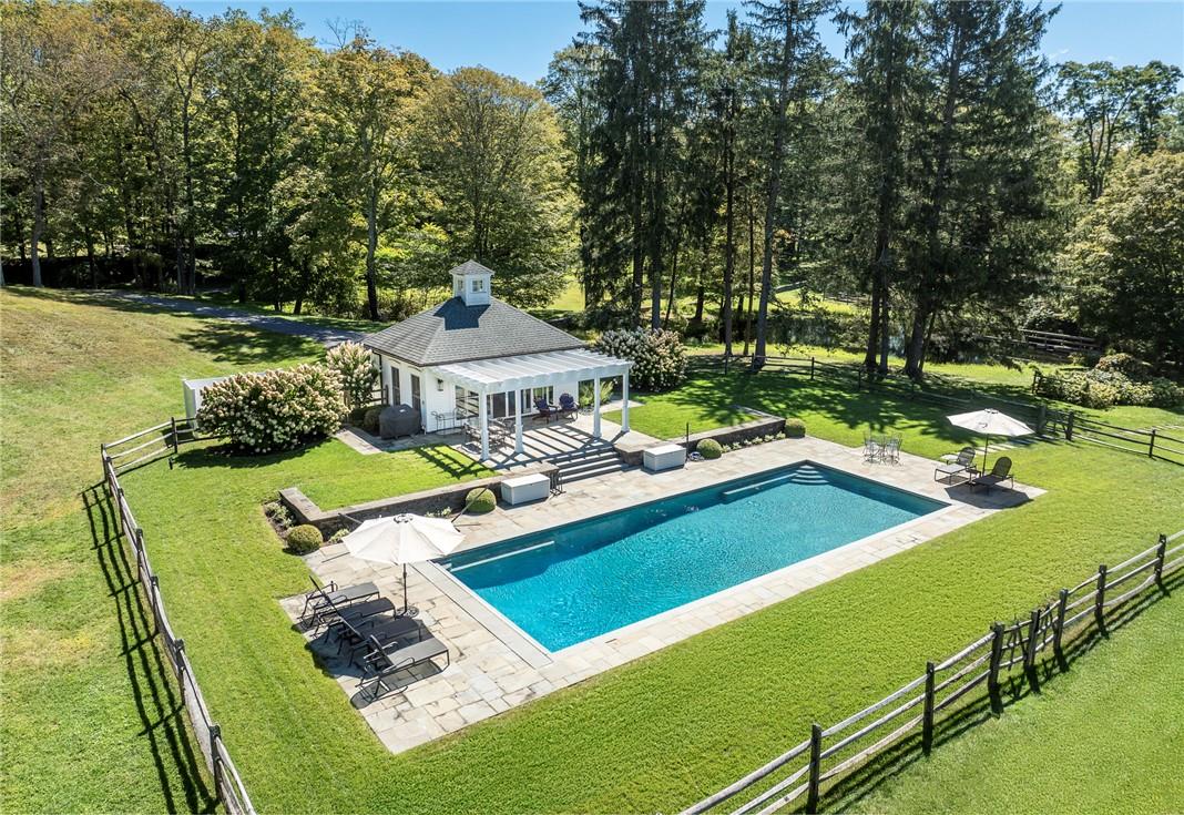 570 Pumpkin Lane, Clinton Corners, NY 12514