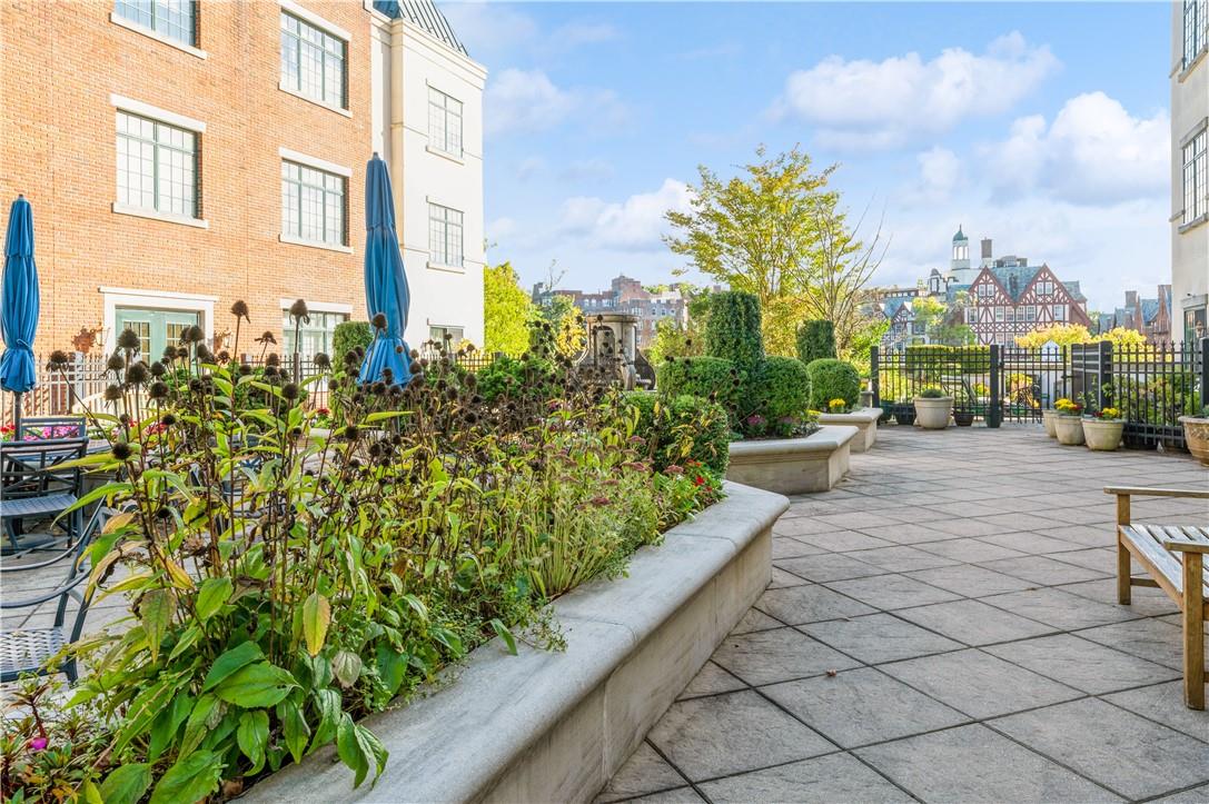 1 Christie Place # 205E, Scarsdale, NY 10583