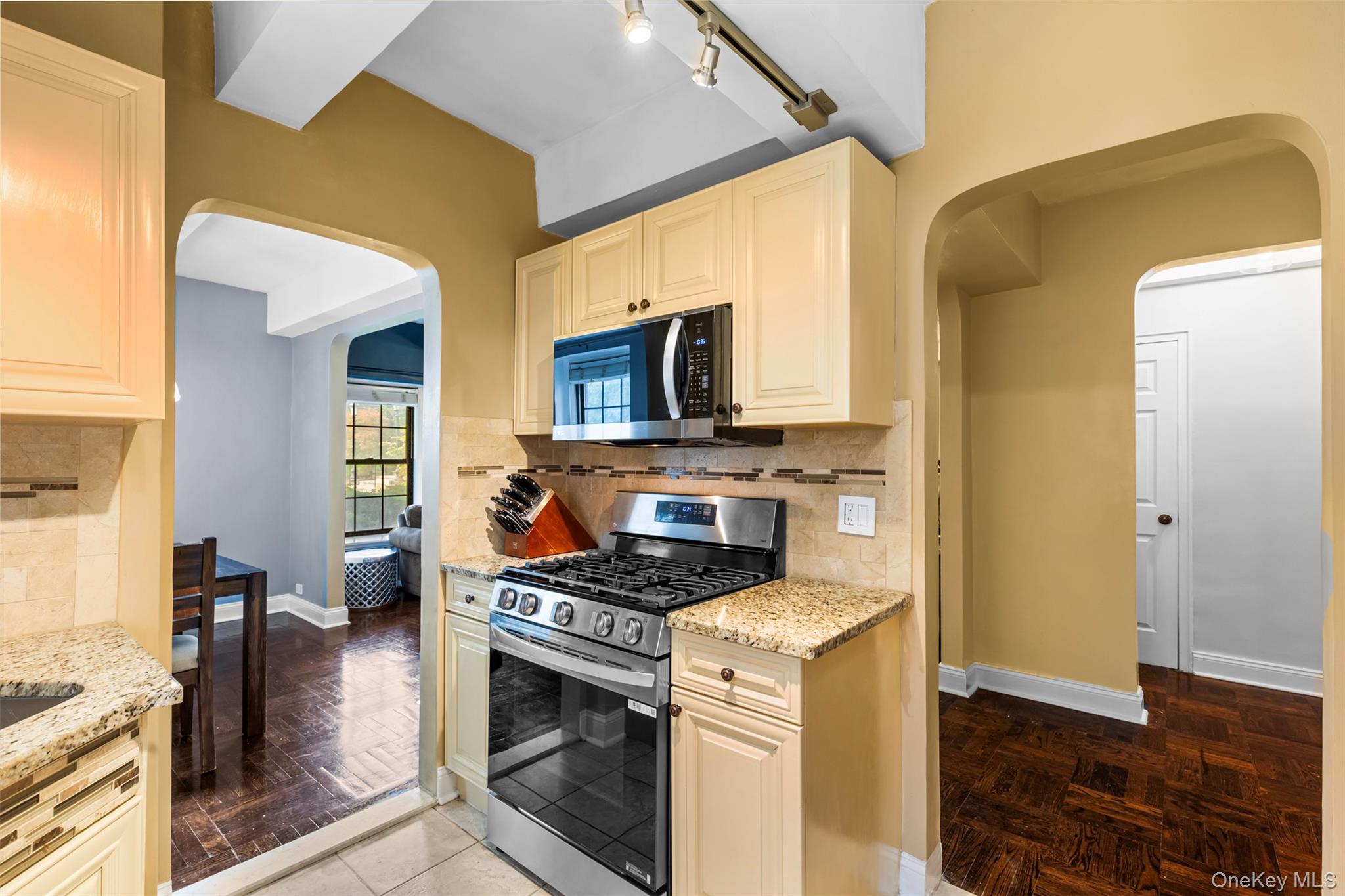 174 Garth Road # TS, Scarsdale, NY 10583