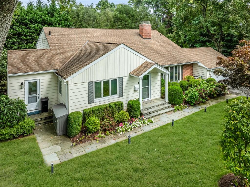 23 Stonewall Lane, Mamaroneck, NY 10543