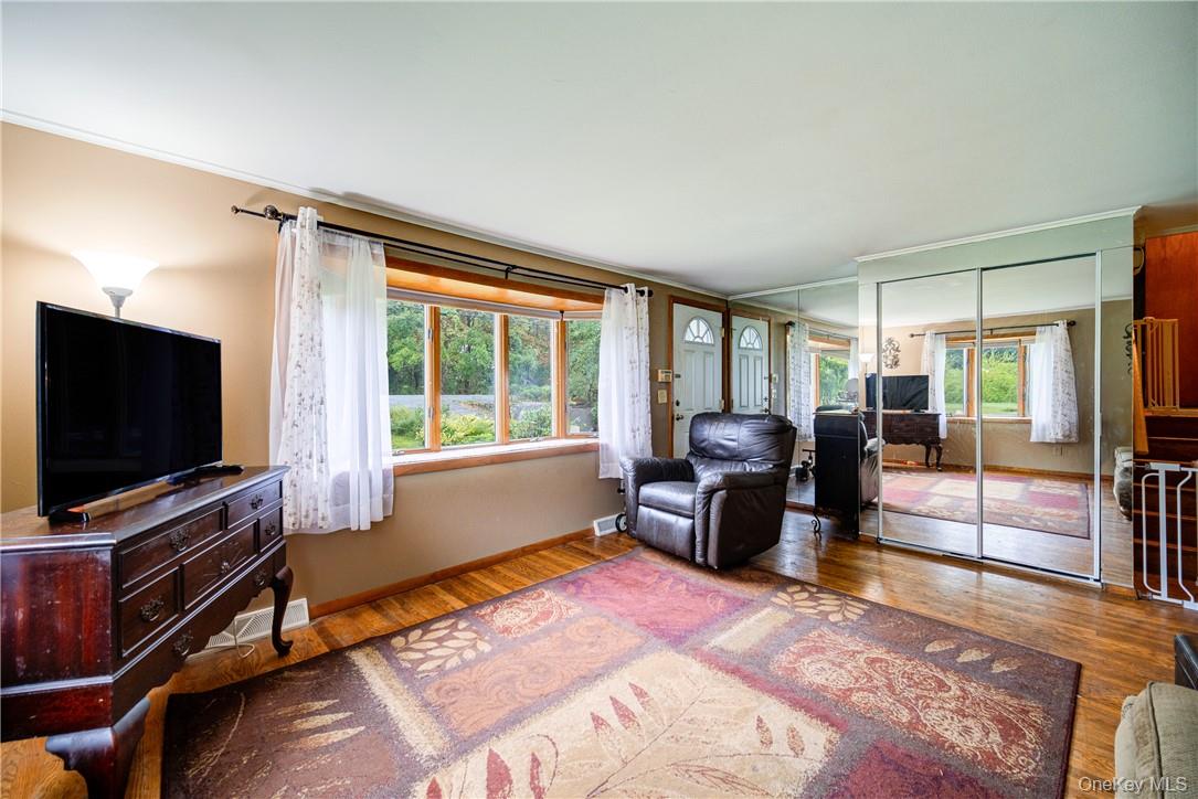 2125 State Route 300, Wallkill, NY 12589