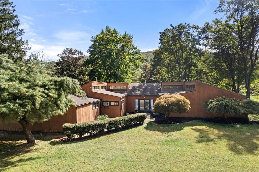 514 Peekskill Hollow Road, Putnam Valley, NY 10579