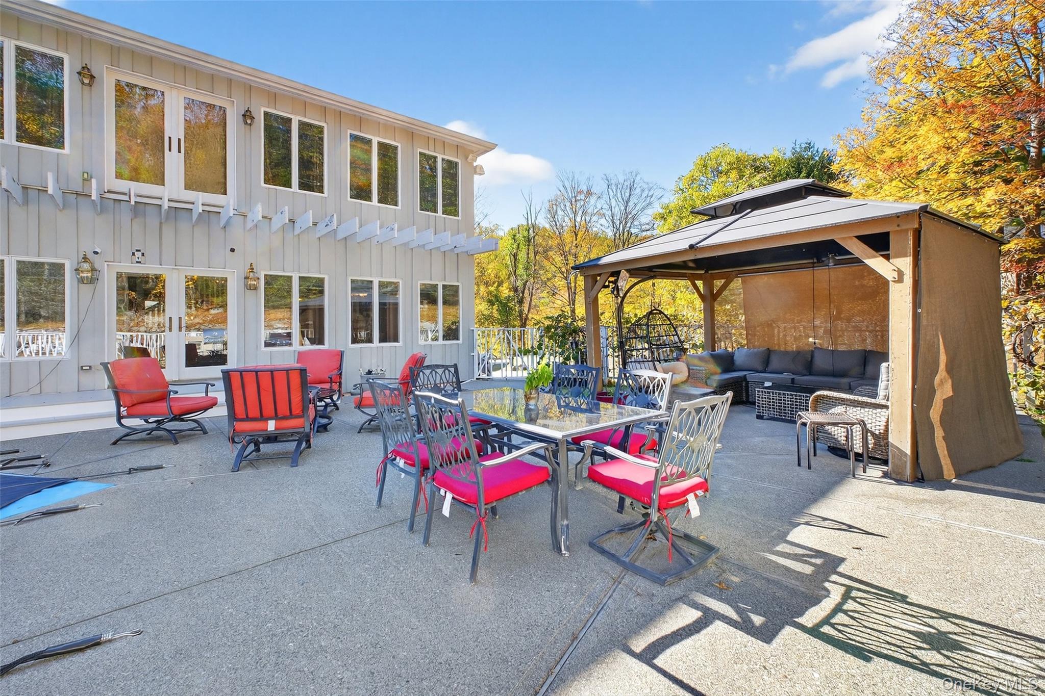 10 Sunrise Drive, Putnam Valley, NY 10579