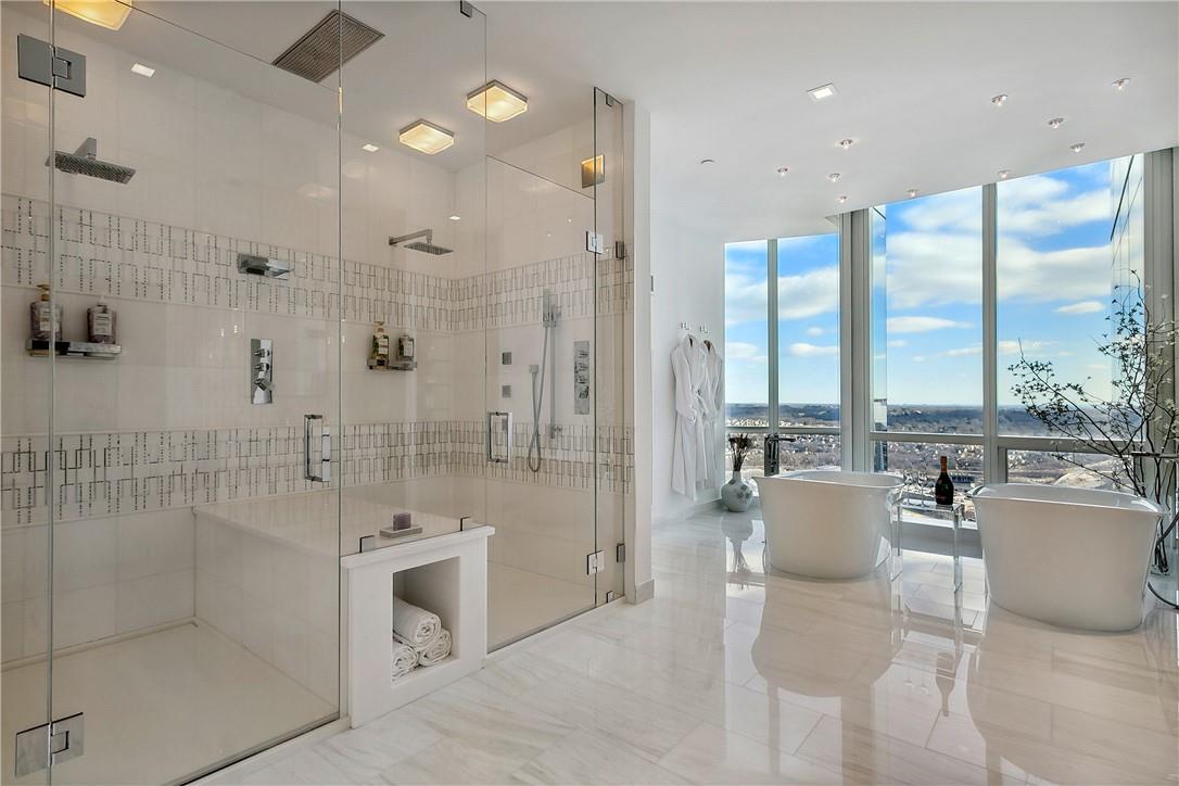 5 Renaissance Square # PH40C, White Plains, NY 10601