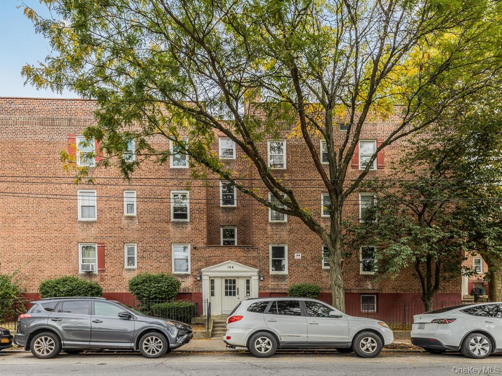 144 Ravine Avenue # 2C, Yonkers, NY 10701
