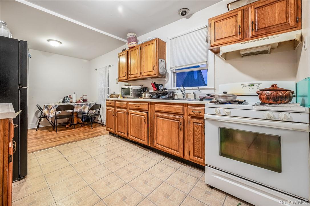 865 Commerce Street, Thornwood, NY 10594