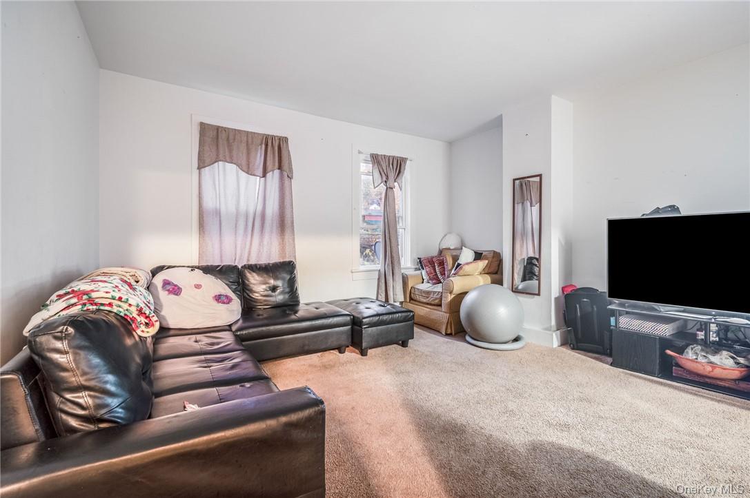 865 Commerce Street, Thornwood, NY 10594