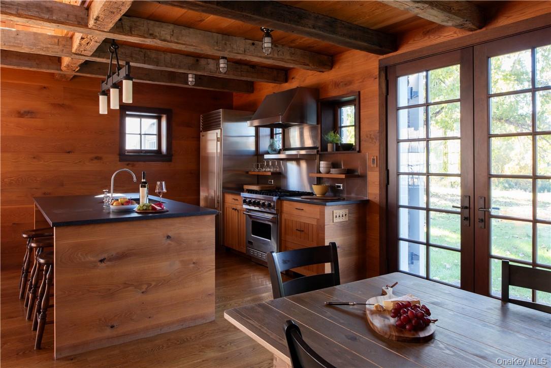 465 Shunpike, Millbrook, NY 12545