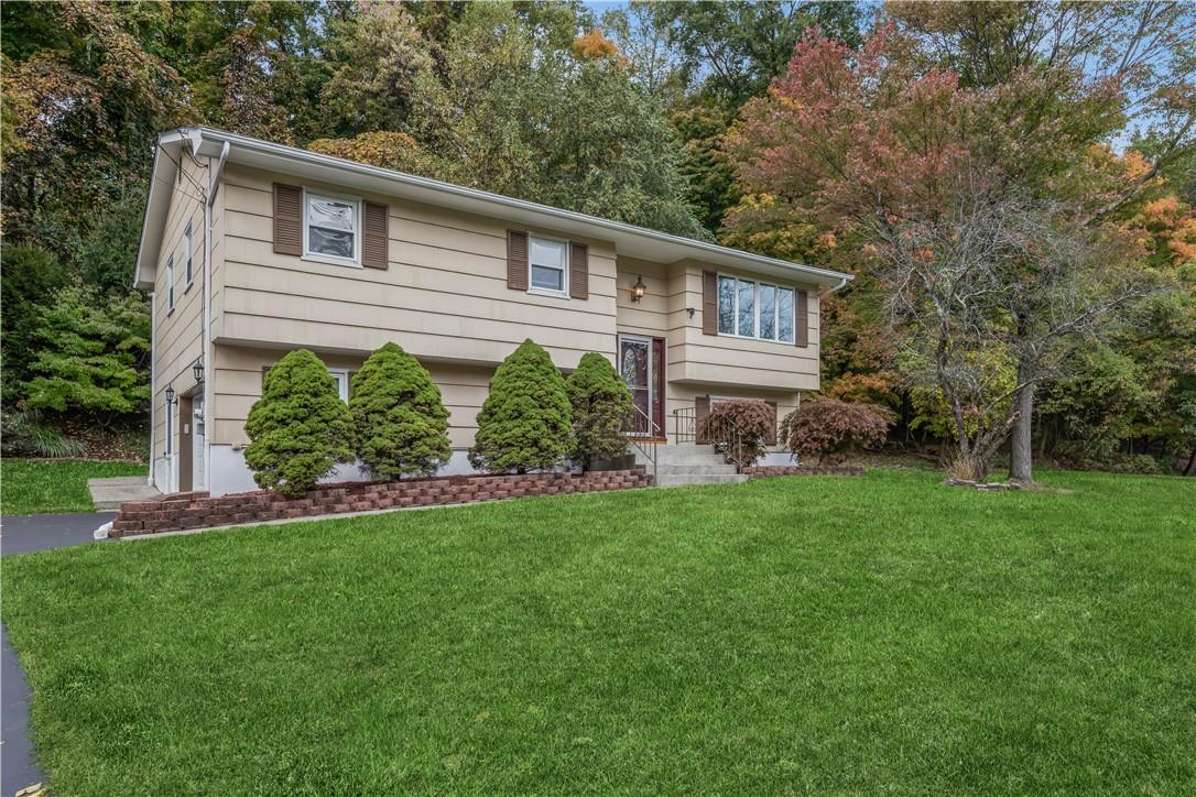 30 Great Oaks Drive, New City, NY 10956