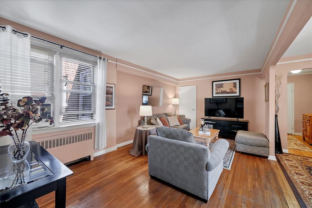 821 Bronx River Road # 6C, Bronxville, NY 10708
