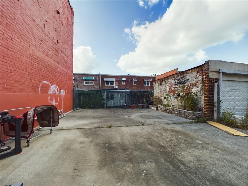 2553 Radcliff Avenue, Bronx, NY 10469