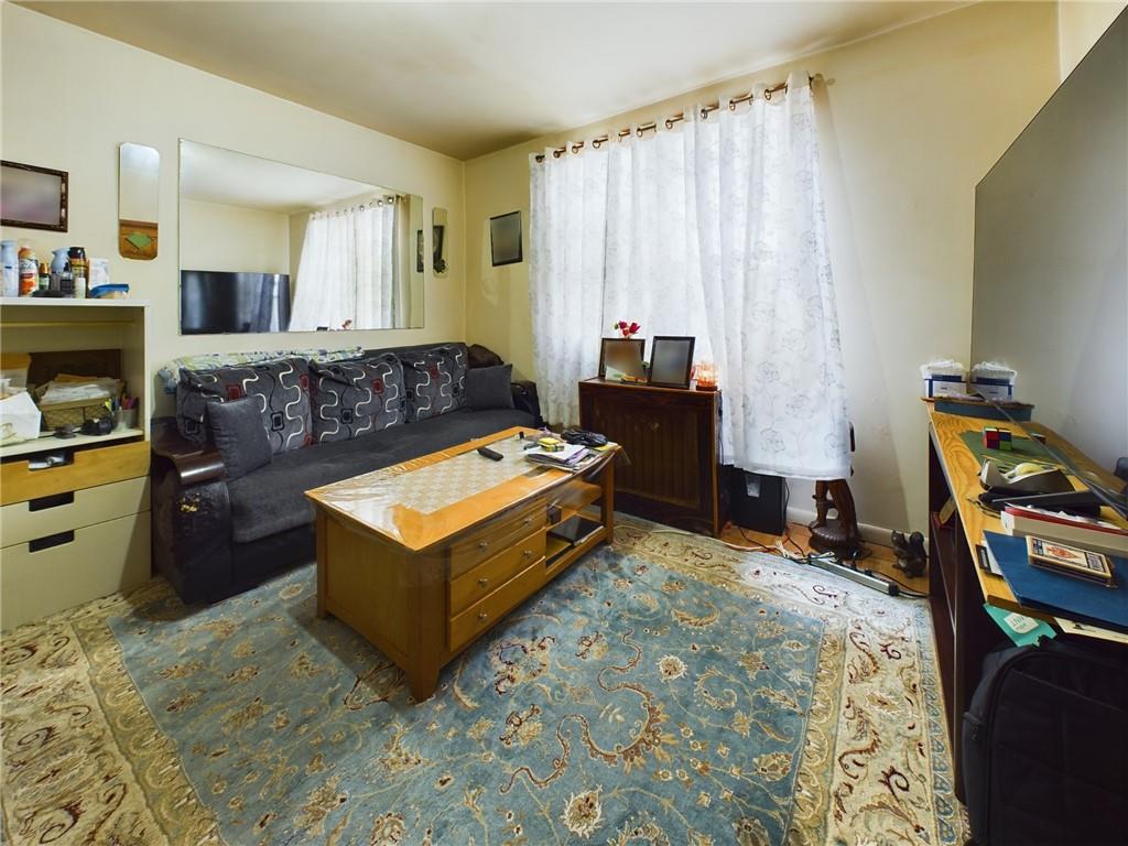 2553 Radcliff Avenue, Bronx, NY 10469