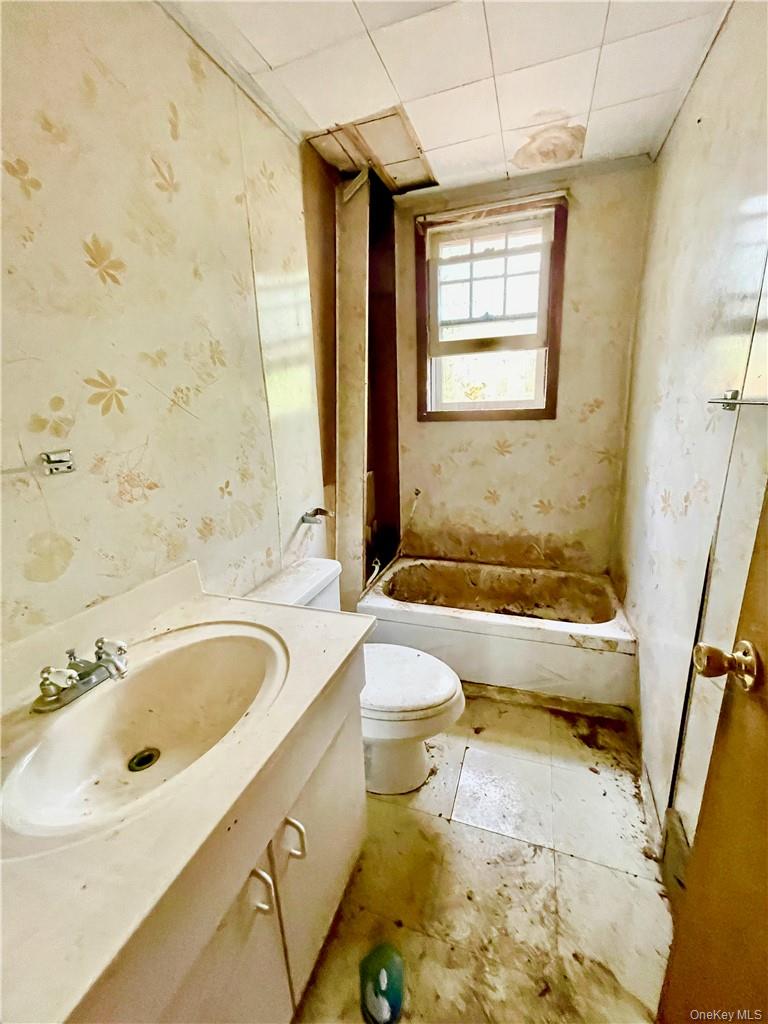 20 Maple Trail, Wurtsboro, NY 12790