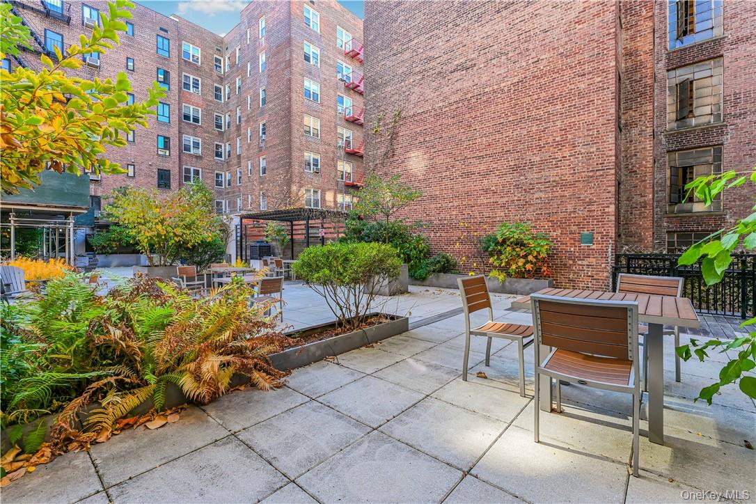 31 Nagle Avenue # 2G, New York (Manhattan), NY 10040