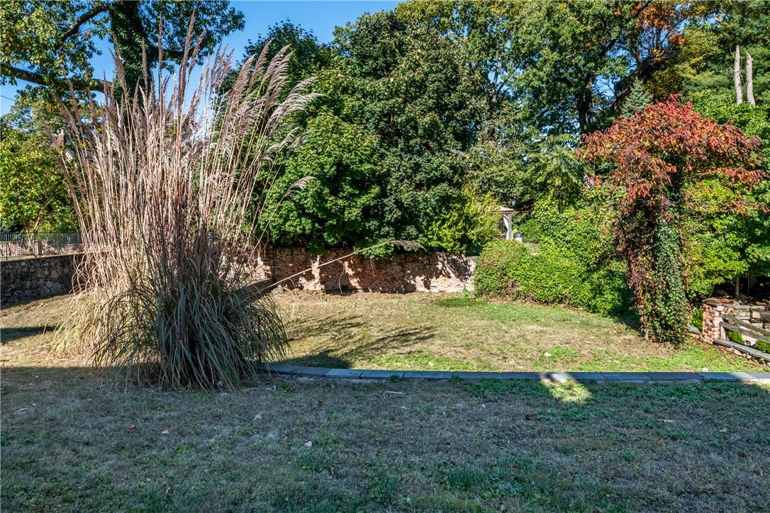 19 Lanark, Yonkers, NY 10705