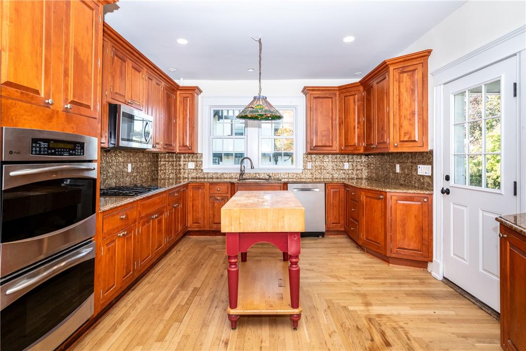 19 Lanark, Yonkers, NY 10705