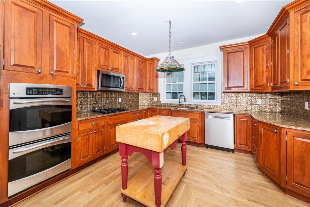 19 Lanark, Yonkers, NY 10705