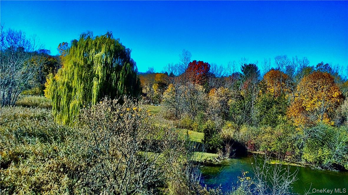 191 Columbia Turnpike Loop, Hudson, NY 12534