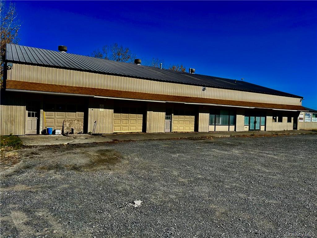 191 Columbia Turnpike Loop, Hudson, NY 12534