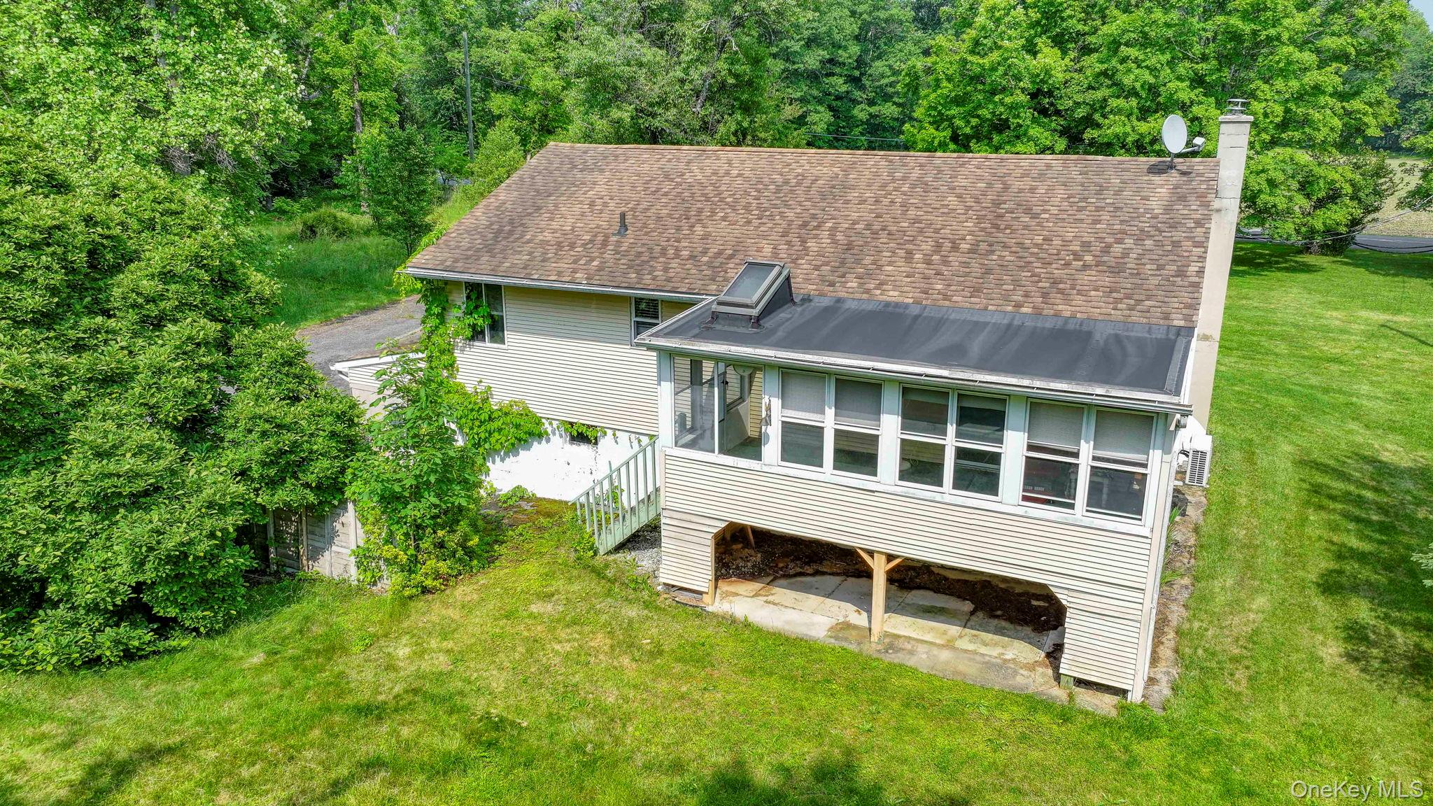 6 Crawford Street, Pine Bush, NY 12566