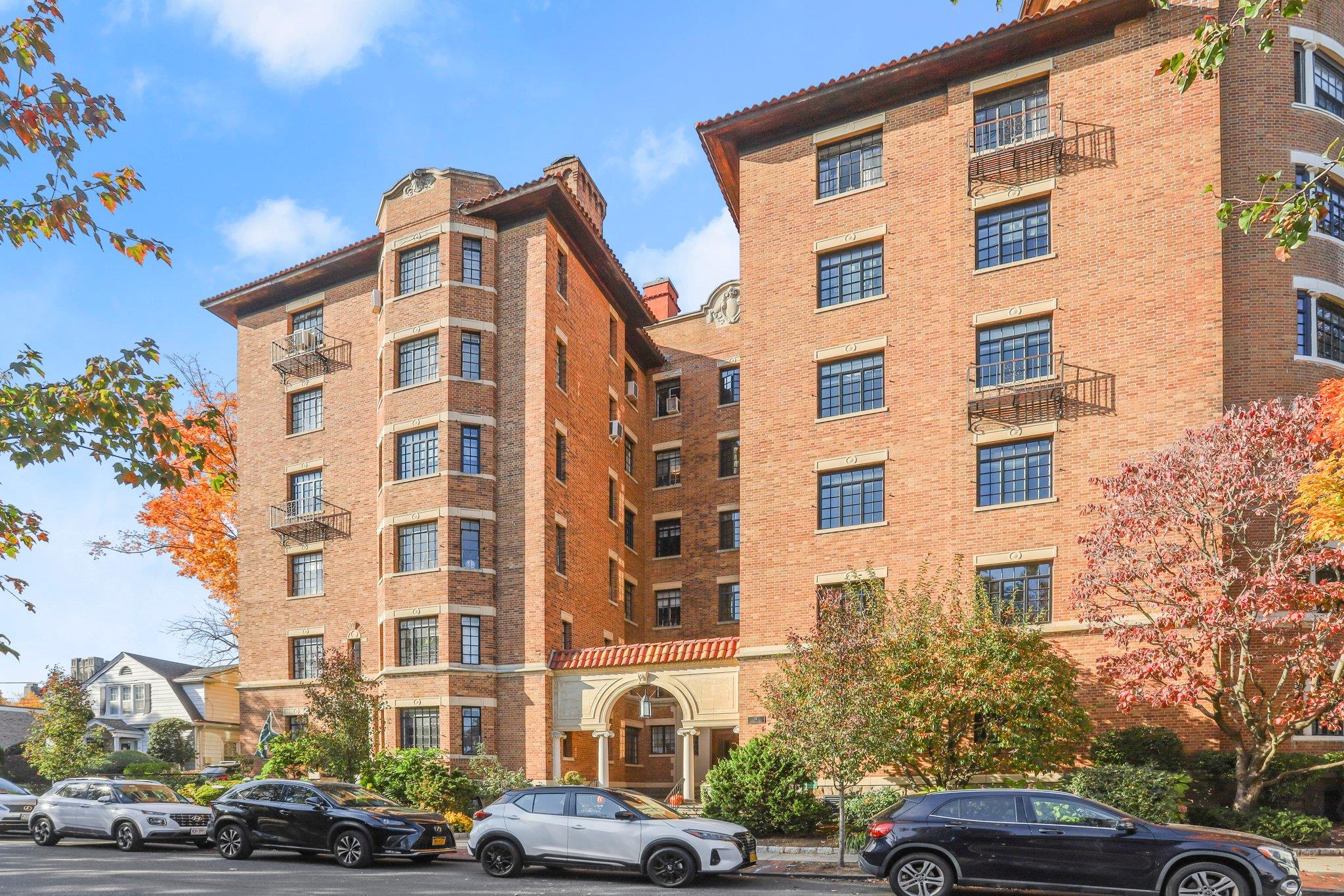 12 Meadow Avenue # 1D, Bronxville, NY 10708