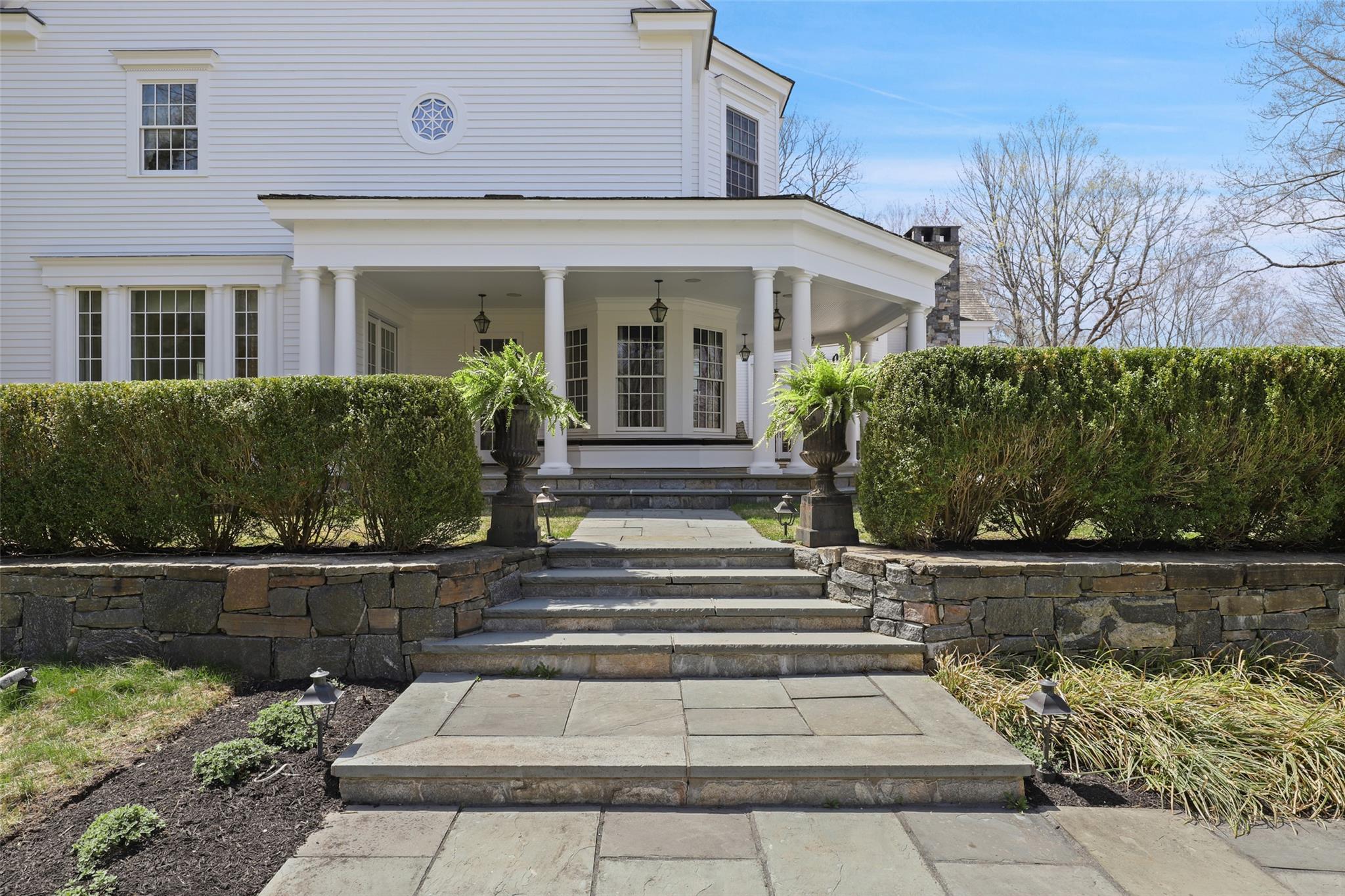 23 Rock Shelter, Waccabuc, NY 10597