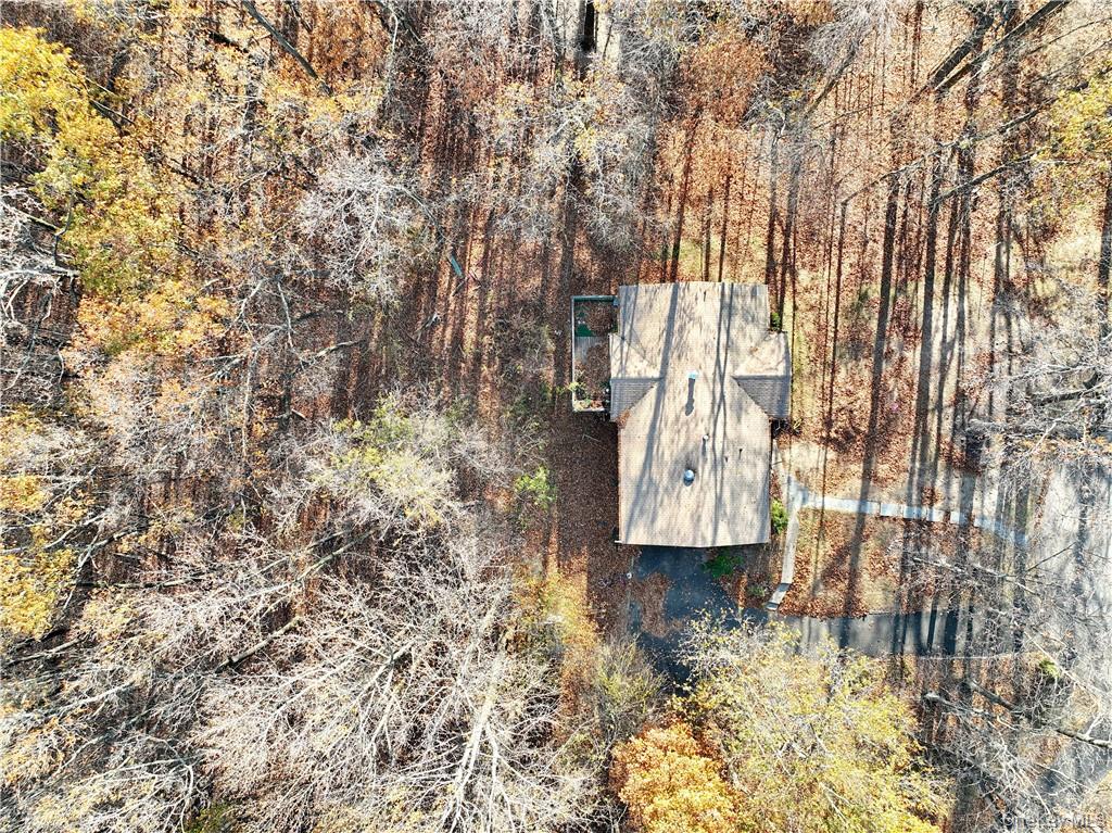 9 Country Club Lane, Airmont, NY 10952