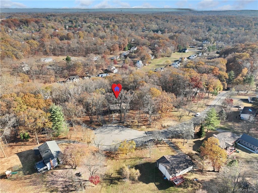 9 Country Club Lane, Airmont, NY 10952