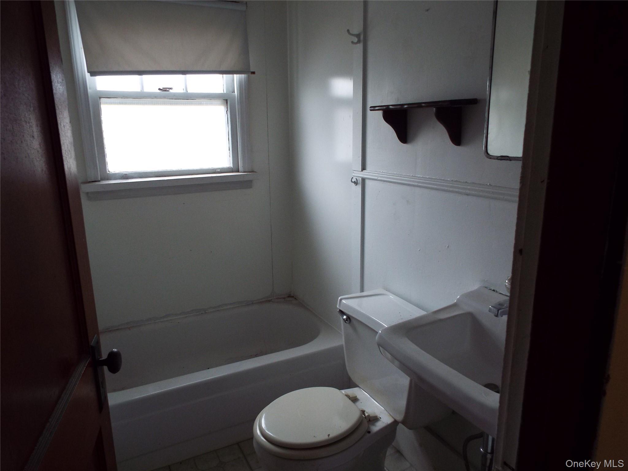 76 E Main Street, Port Jervis, NY 12771