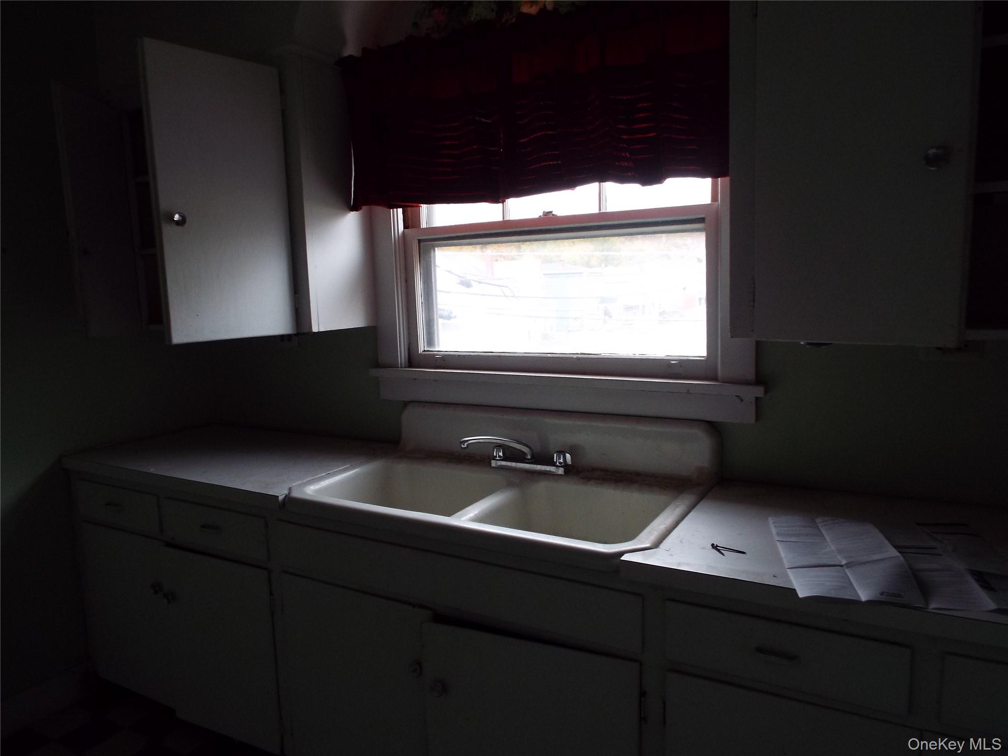 76 E Main Street, Port Jervis, NY 12771