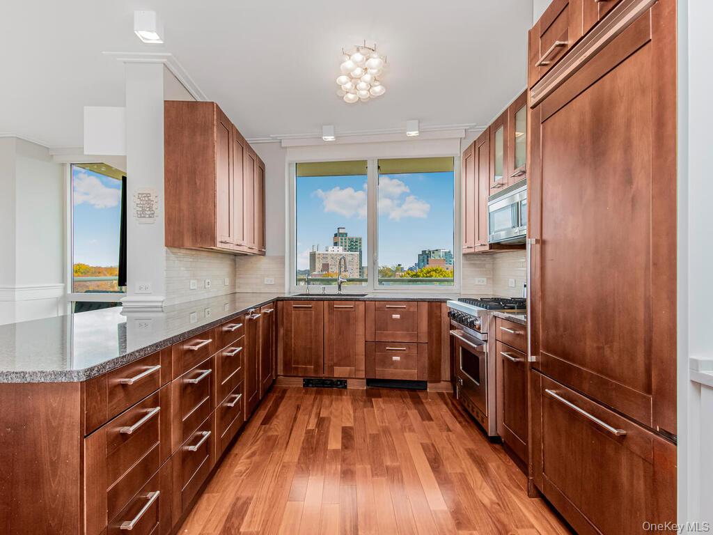 640 W 237th Street # 7D, Bronx, NY 10463