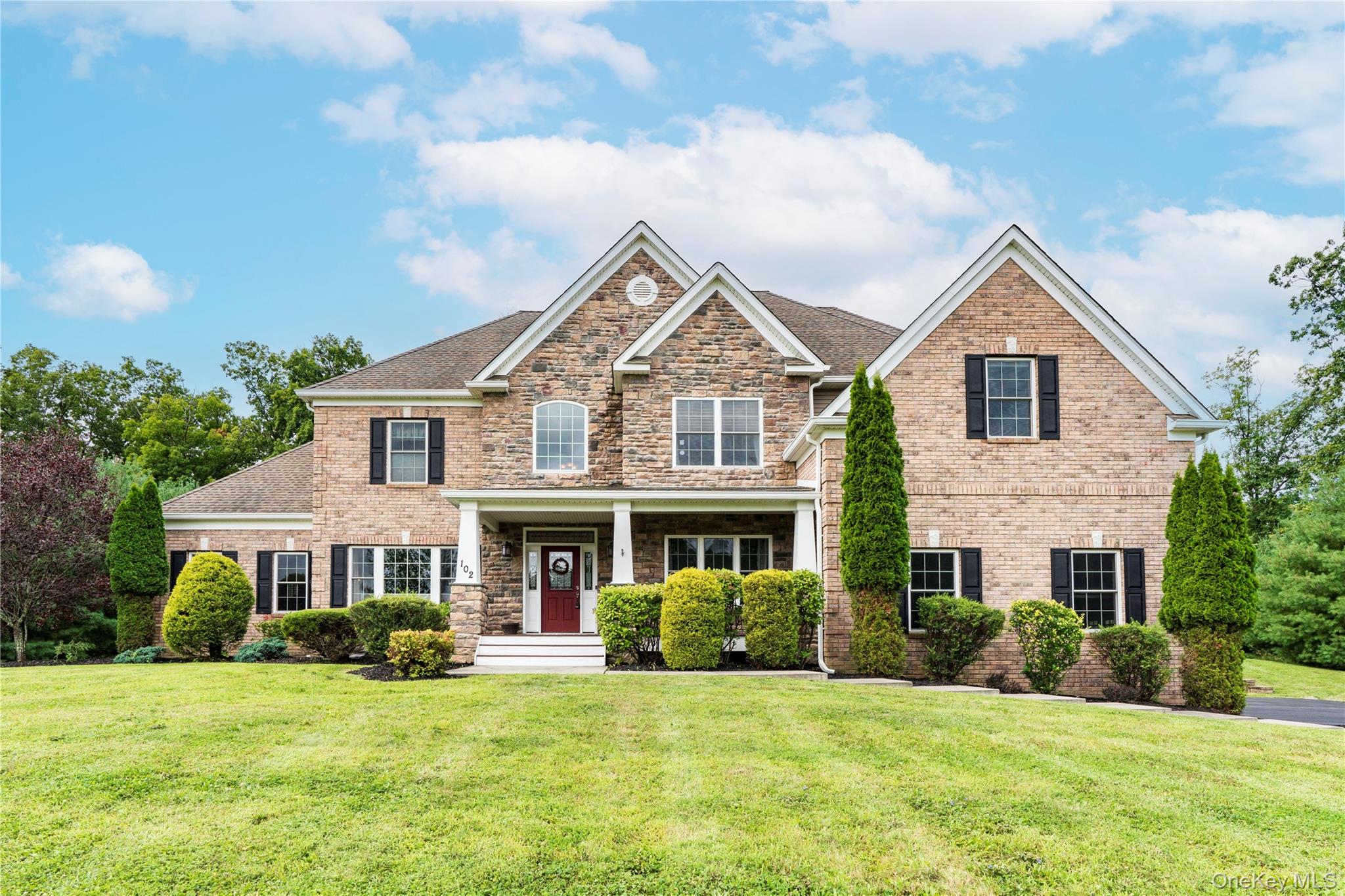 102 Caties Way, Hopewell Junction, NY 12533