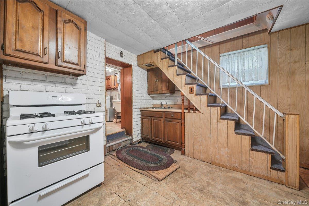 29 Brandt Street, Hastings-on-Hudson, NY 10706