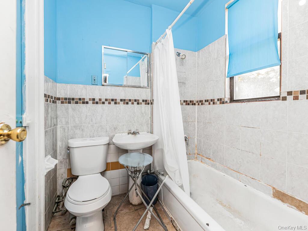 1151 Saint Lawrence Avenue, Bronx, NY 10472